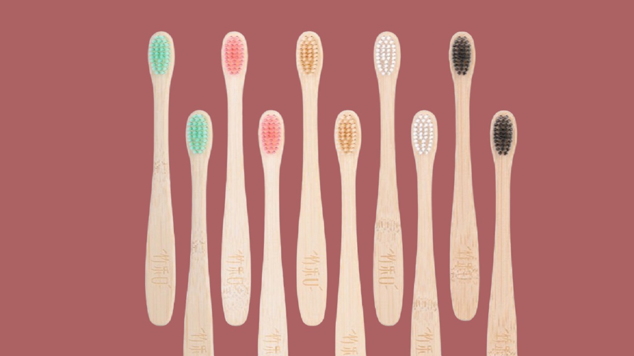 The Role of Soft Bristles Toothbrush in Cleaning Your Teeth and Gums Properly